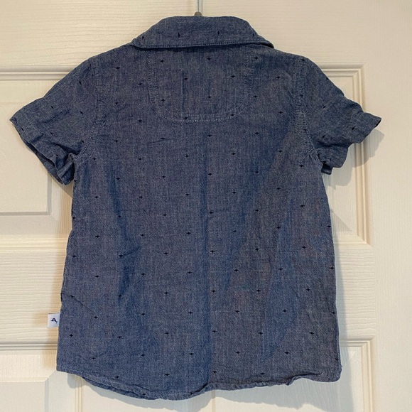 Tommy Bahama Chambray 100% Cotton Button Down Shirt Classic Style - Picture 2 of 5